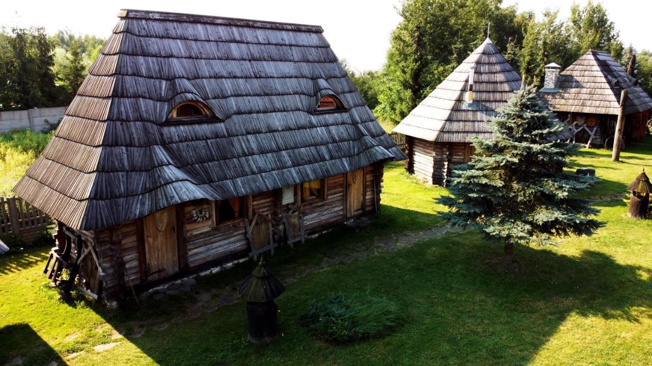 Grod Pedzikow Hotel Checiny  Exterior photo